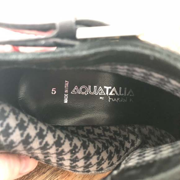 NWOB Aquatalia black leather buckle strap booties - Picture 8 of 8